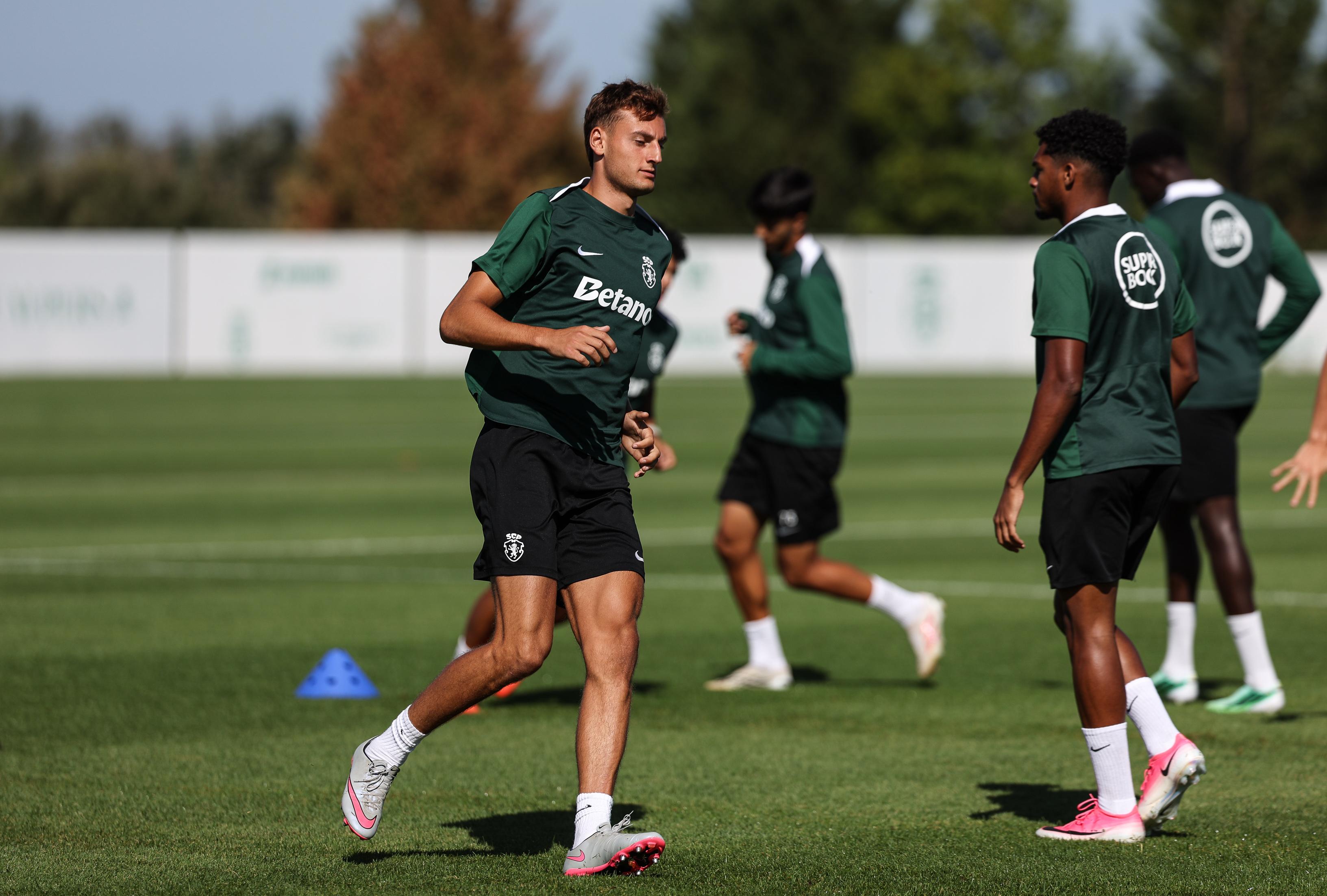 Silas Andersen tem sido suplente utilizado - Foto: SPORTING CP