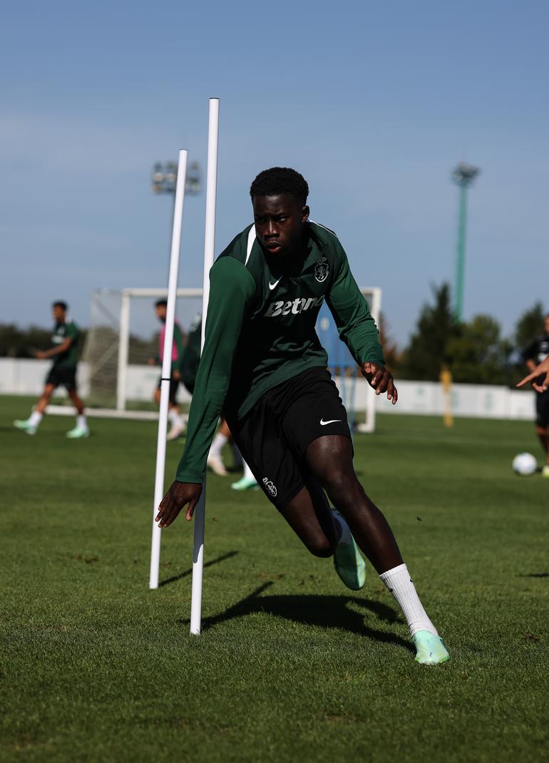 Salvador Blopa também volta após lesão - Foto: SPORTING CP