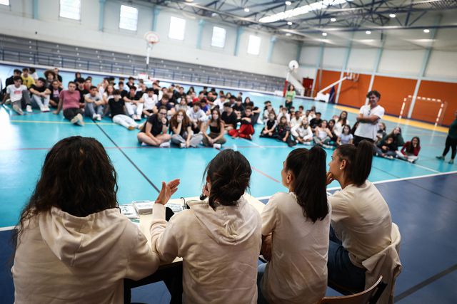 Sporting visita escola na Portela e distribui bilhetes para receção ao Torreense