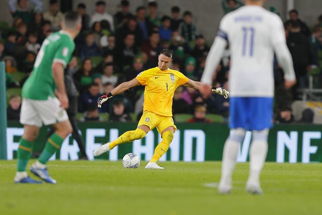 Vlachodimos defende penálti dos Países Baixos