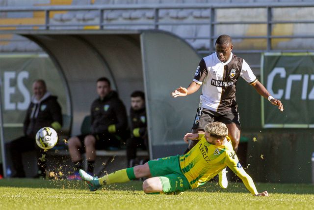 Farense: trio regressa das seleções