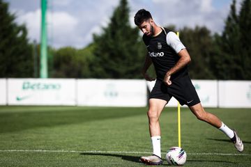 Sporting: Gonçalo Inácio no relvado, mas sob vigilância médica (fotogaleria)