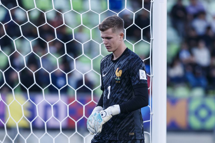 Lisandru Olmeta, guarda-redes francês na meia-final do Mundial sub-20