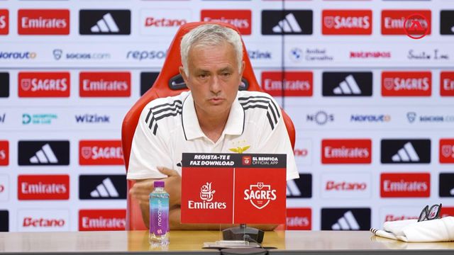 Mourinho: «Aquela final da Taça foi um trabalho infeliz da equipa de arbitragem»