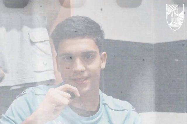 Francesinhas, sushi... e a cabidela da avó: dia da alimentação no V. Guimarães