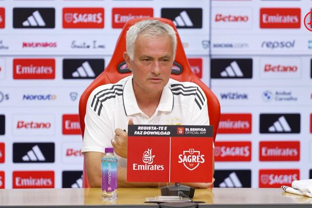 «Richard Ríos amanhã não joga, foi o último a chegar da seleção»