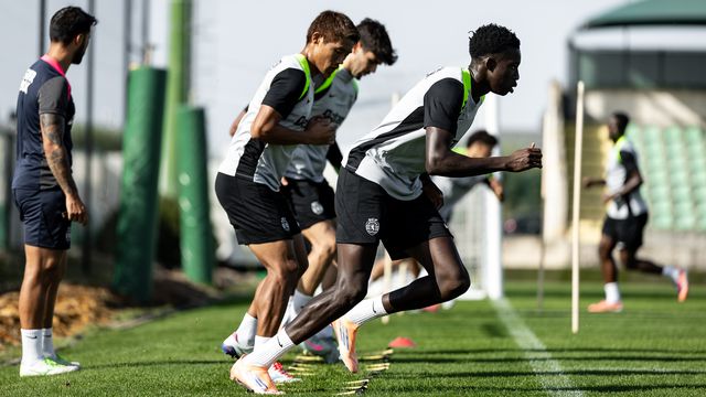 Salvador Blopa, lateral da equipa B chamado à equipa A - Foto: SPORTING CP