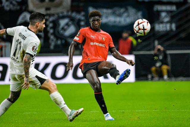 Nagida, lateral-esquerdo camaronês do Rennes - Foto: IMAGO