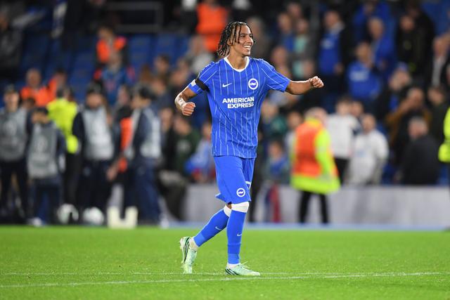 Younes Ibrahim começa a despontar no Brighton - Foto: IMAGO