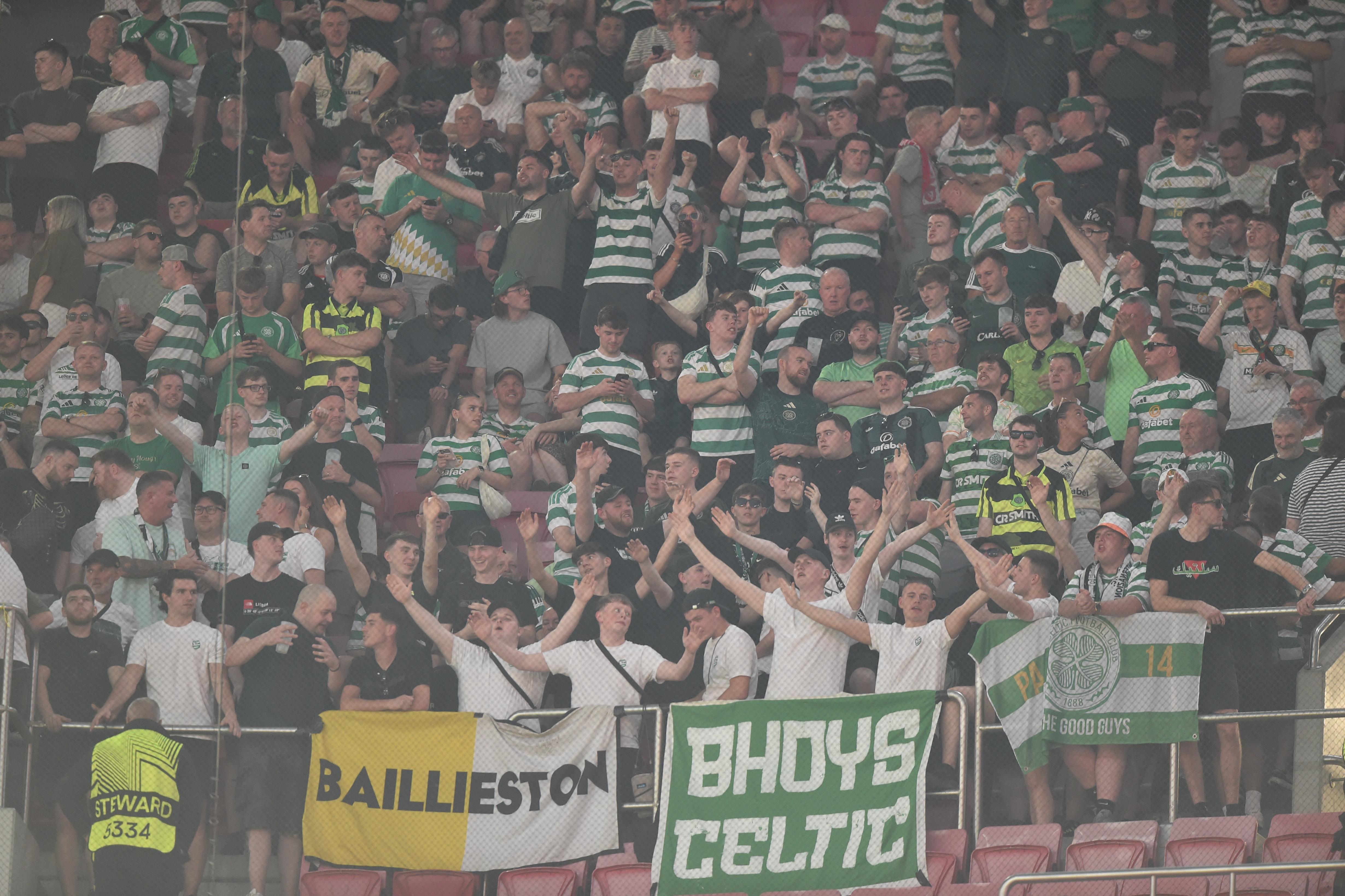Adeptos do Celtic no Estádio da Luz (foto: Miguel Nunes)