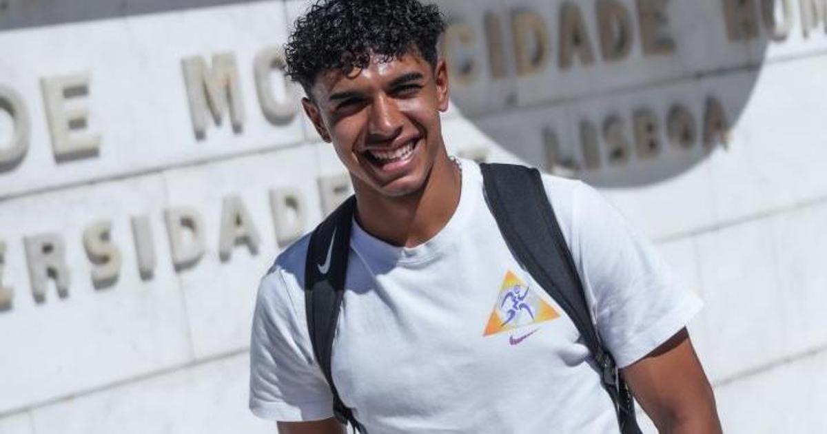 De manhã na Academia, à tarde na faculdade: o regresso em grande de João Simões no Sporting