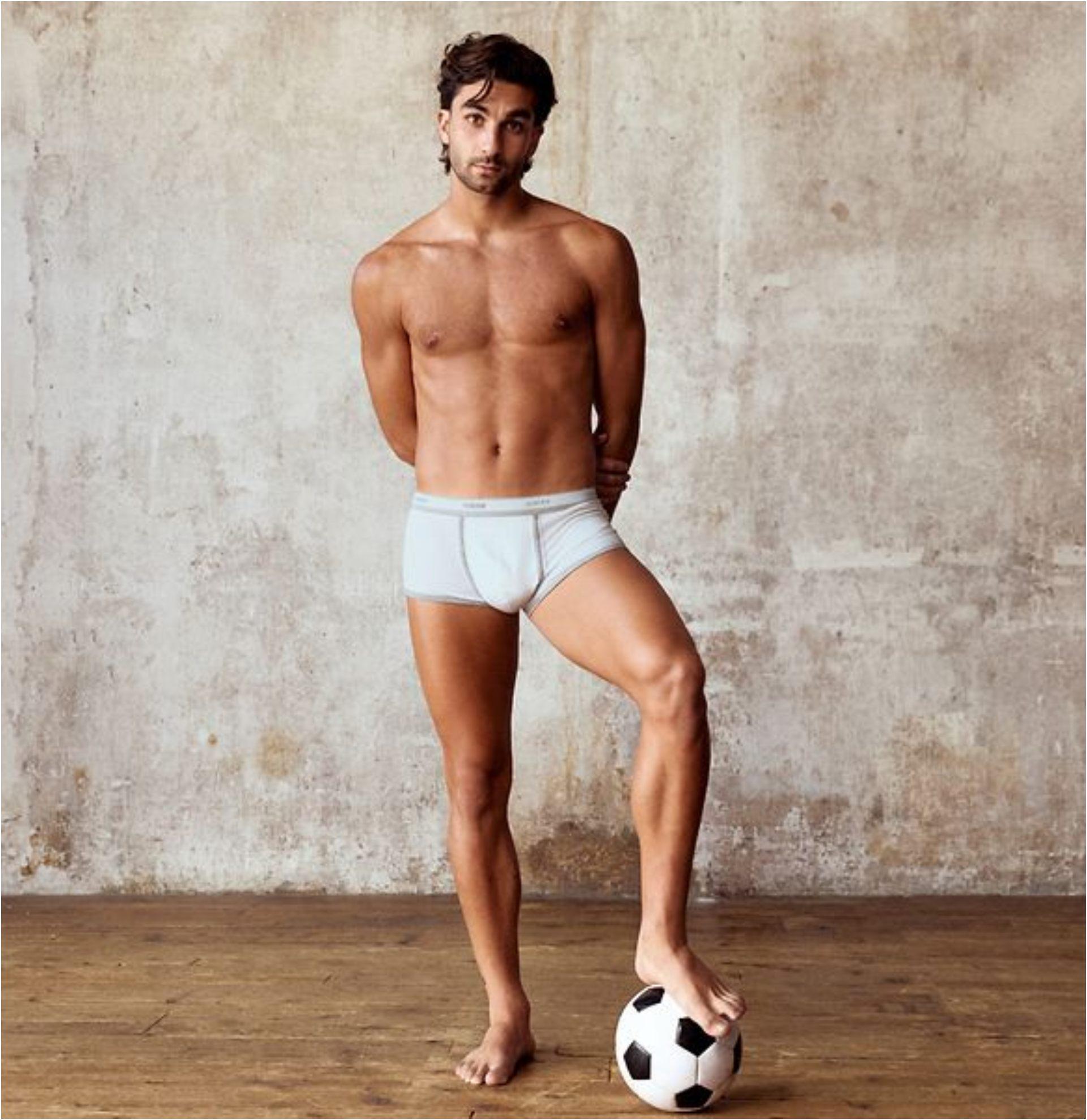 Ferran Torres em campanha de roupa interior foto/Iuman Intimissimi