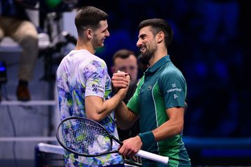 ATP Finals: Djokovic vence Hurkacz, apura Sinner mas depende do italiano para estar nas meias-finais