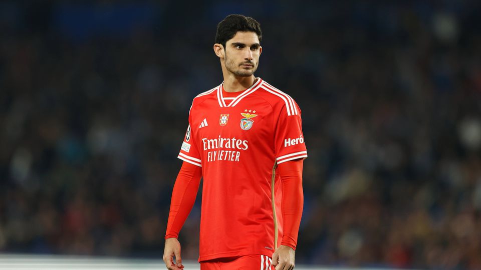 Guedes aproveita folga no Benfica para voltar a Valência (vídeo)