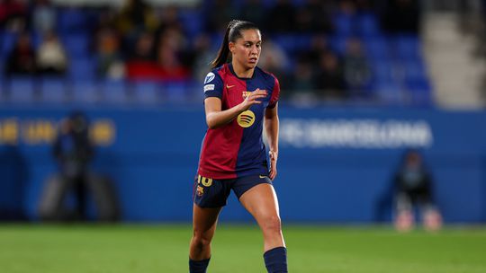 Kika Nazareth assiste na goleada do Barcelona no ‘El Clásico’