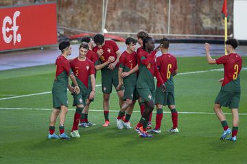 Portugal goleia Finlândia e está mais perto da fase final do Euro sub-17