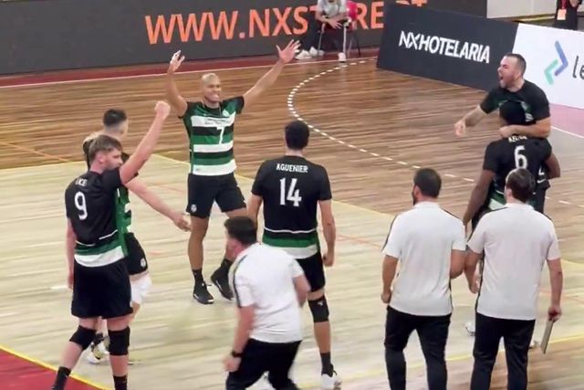 O ponto que valeu ao Sporting a vitória no dérbi de voleibol frente ao Benfica
