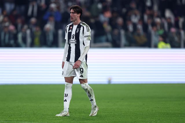 Vlahovic tem 14 golos e cinco assistências em 37 jogos pela Juventus, esta temporada