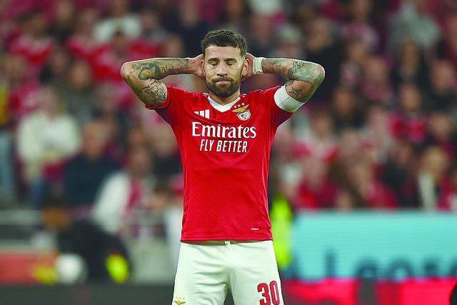 Benfica: um problema para resolver, outro por antecipar