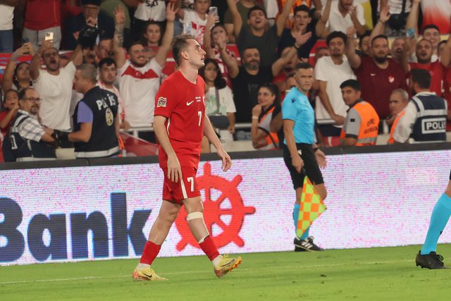 Montella ‘perdoa’ Akturkoglu: «Só falha quem assume a responsabilidade»