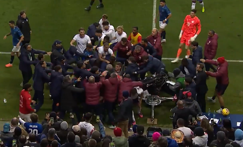 Confusão no duelo entre Estados Unidos e Paraguai