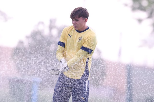 Alex Tverdohlebov, guarda-redes de Portugal sub-18 - Foto: FPF