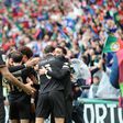 Os festejos do sétimo golo luso e do hat-trick de Bruno Fernandes - Foto: Catarina Morais/KAPTA +