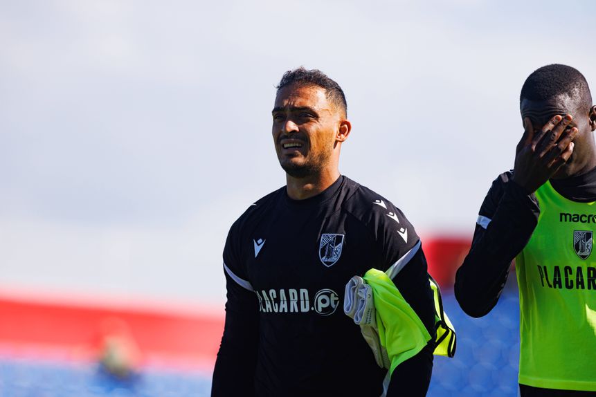 Charles deverá regressar ao 11 no jogo da Taça