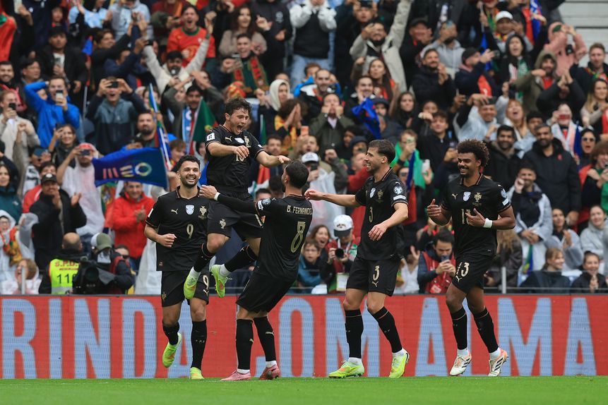 João Neves e Bruno Fernandes fizeram, cada um, três golos à Arménia - Estela Silva/LUSA