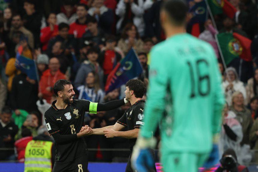 Bruno Fernandes e João Neves festejam golo - Foto: Catarina Morais/Kapta+