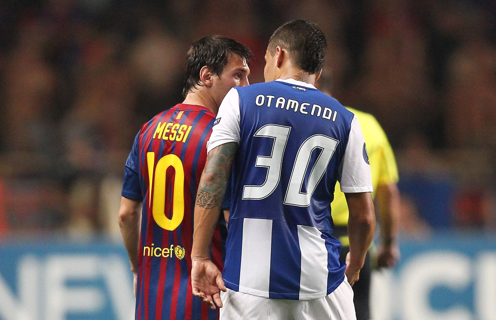 Messi frente ao FC Porto e em duelo com Otamendi... atual capitão do Benfica