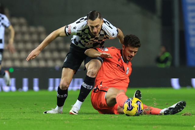 Pantera ferida no orgulho colocou travão na marcha triunfal dos conquistadores (veja o resumo)