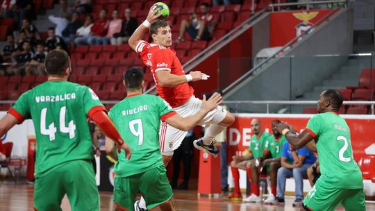 Benfica conquista primeira vitória no campeonato, frente ao Marítimo