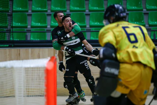 Sporting vence nos últimos segundos com golo polémico
