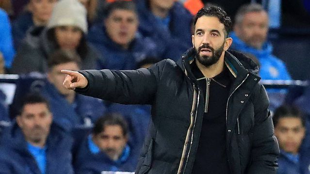 Ruben Amorim dá indicações para o campo