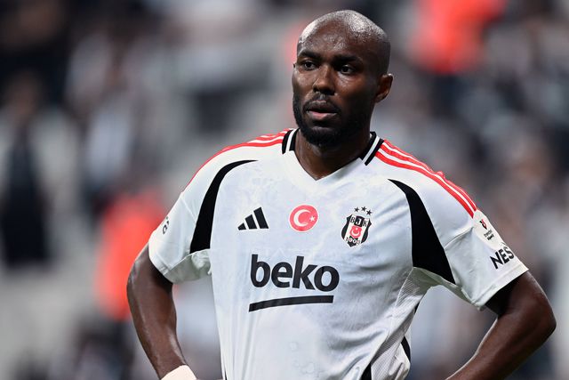 Al Musrati marca, mas Besiktas perde com lanterna-vermelha e agrava crise