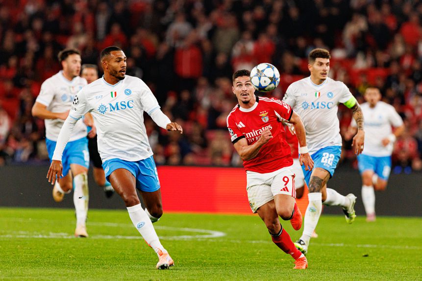 Ivanovic é um atacante forte e rápido, com boa capacidade no apoio frontal e receção e que ainda há pouco festejou apenas 22 anos — Foto: IMAGO