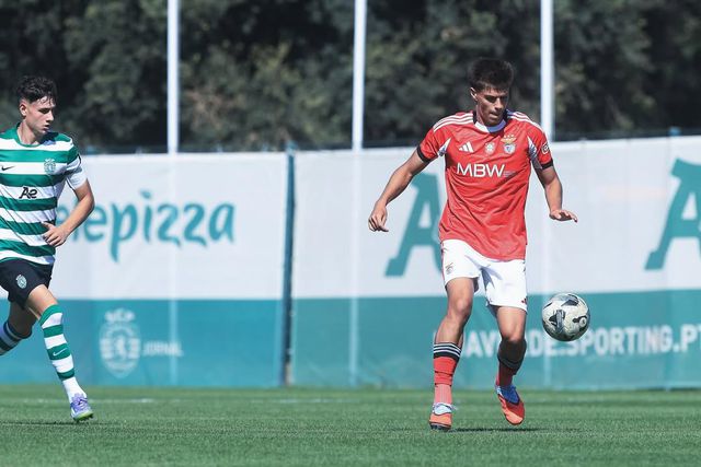 André Vakulyuk num dérbi com o Sporting