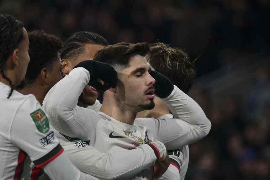 Pedro Neto a celebrar o sexto golo da temporada pelo Chelsea