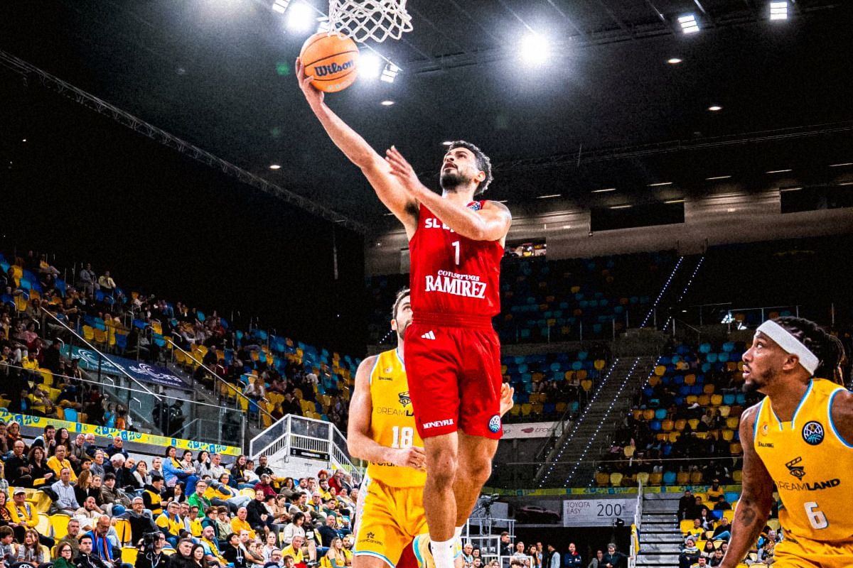 Aaron Broussard terminou com 10 pontos -    Fotografia FIBA