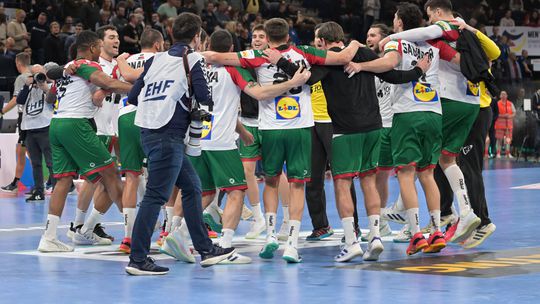 Vídeo: a festa dos jogadores de Portugal após a vitória sobre a Noruega