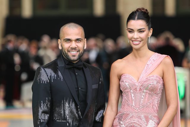 Mulher de Daniel Alves confirma reconciliação