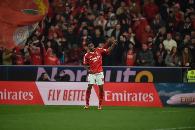 Leandro Barreira festejoa mais um golo que marcou ao Famalicão