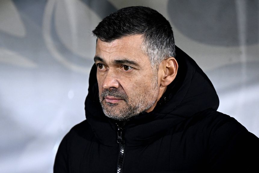 Sérgio Conceição concentrado