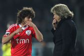 Jorge Jesus a falar com Pablo Aimar, num encontro do Benfica em Guimarães, em 2011/12