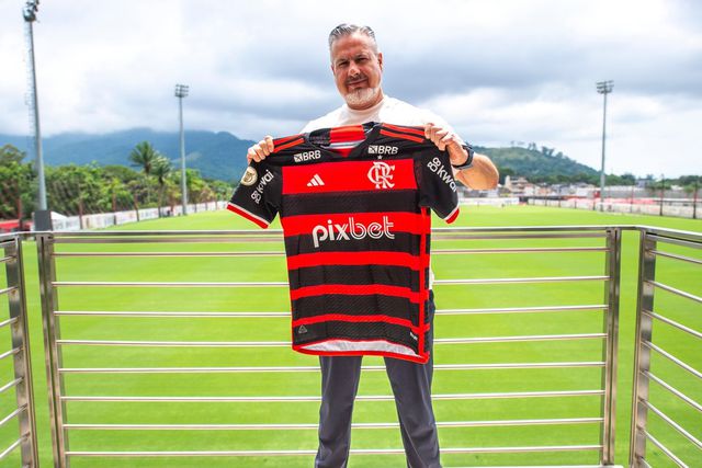 O português José Boto assumiu cargo de diretor executivo paras o futebol no ano passado - Foto: Flamengo