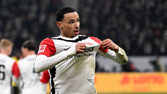 Vídeo: Ekitike abre o marcador no Eintracht-Dortmund