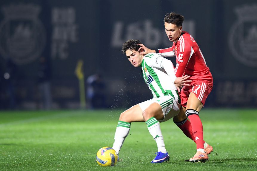 Dedic 'esteve' no penálti revertido no Rio Ave-Benfica. Foto Rogério Ferreira/Kapta+