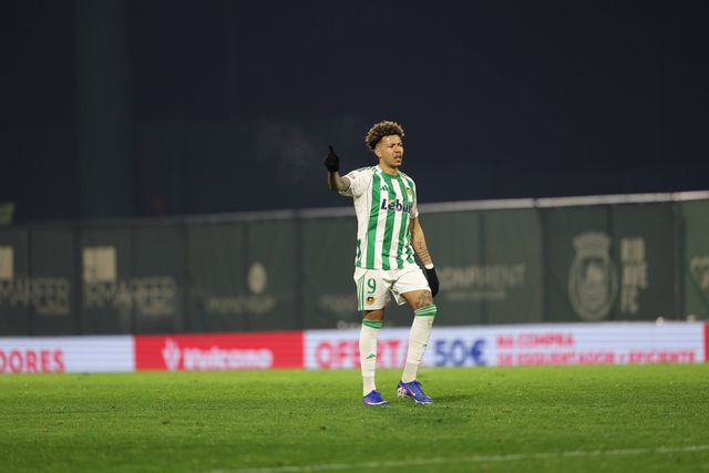 Vídeo: Benfica salvo por sete centímetros, os do fora de jogo de Clayton