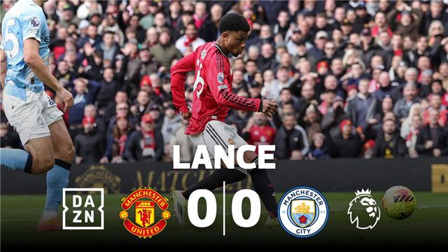 Tiki-taka do Manchester United resulta em golo (anulado) de Diallo